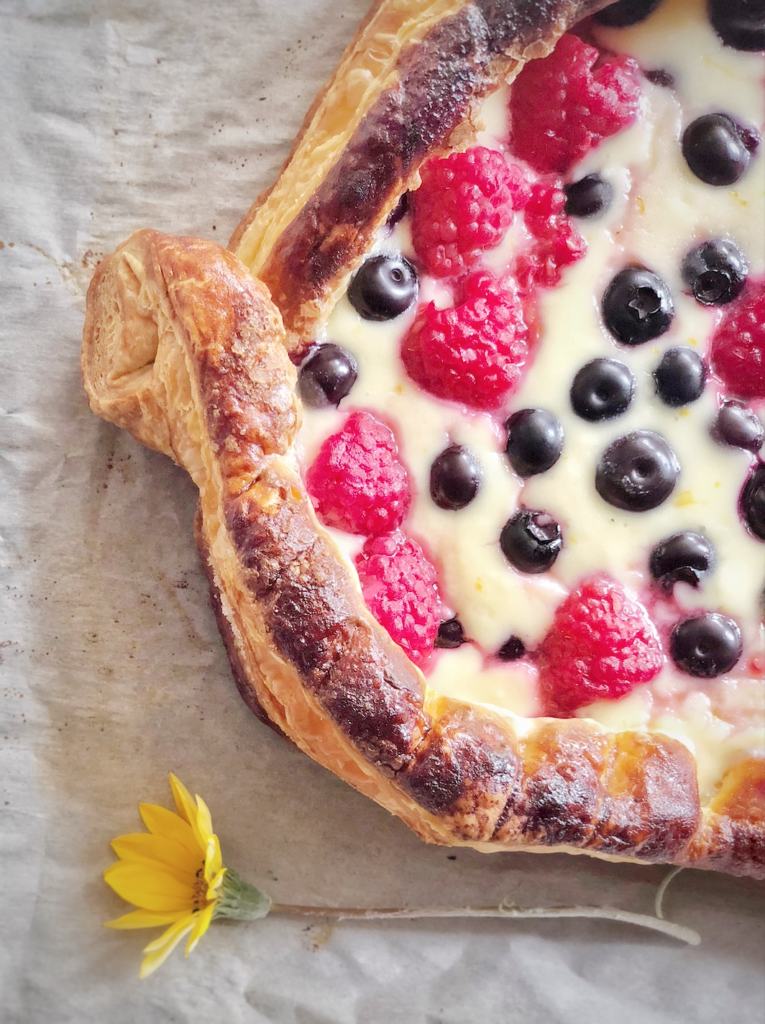 Fresh Berries Cheese Pie for July 4 1