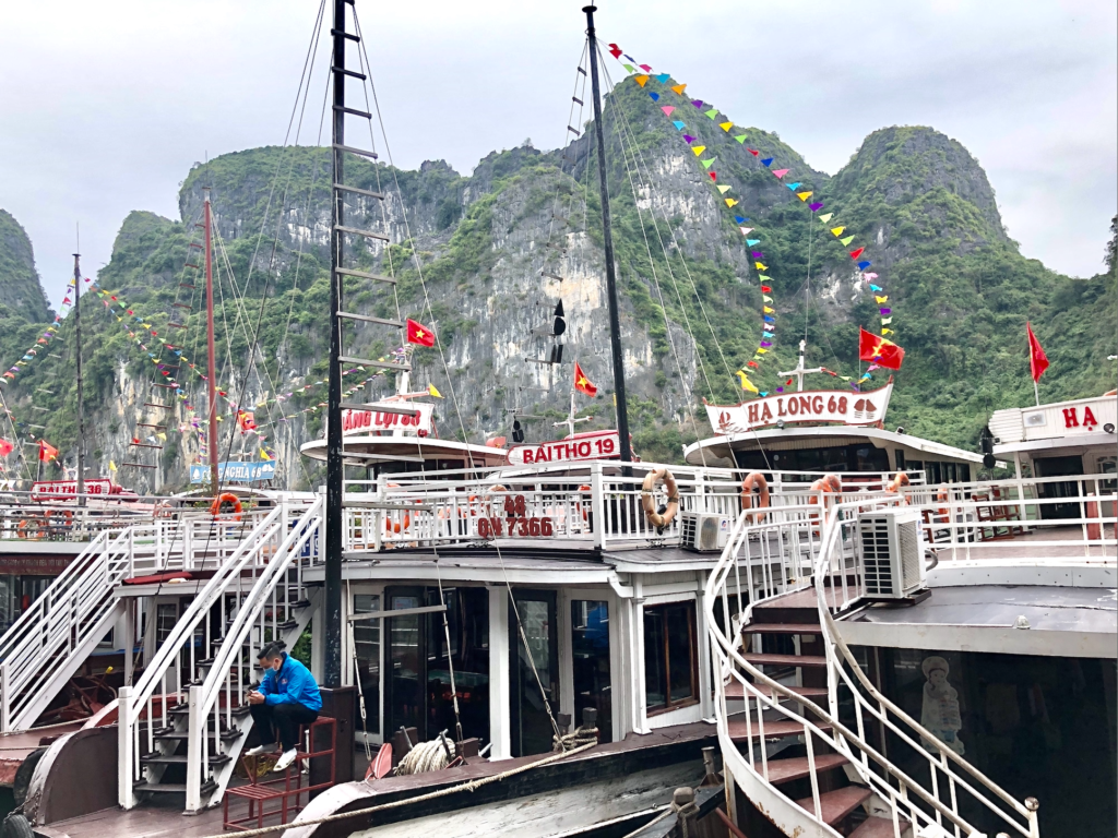 Ha Long Bay Cruise 11
