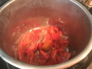Bun Rieu or Vietnamese Crab Tomato Noodles Soup 8