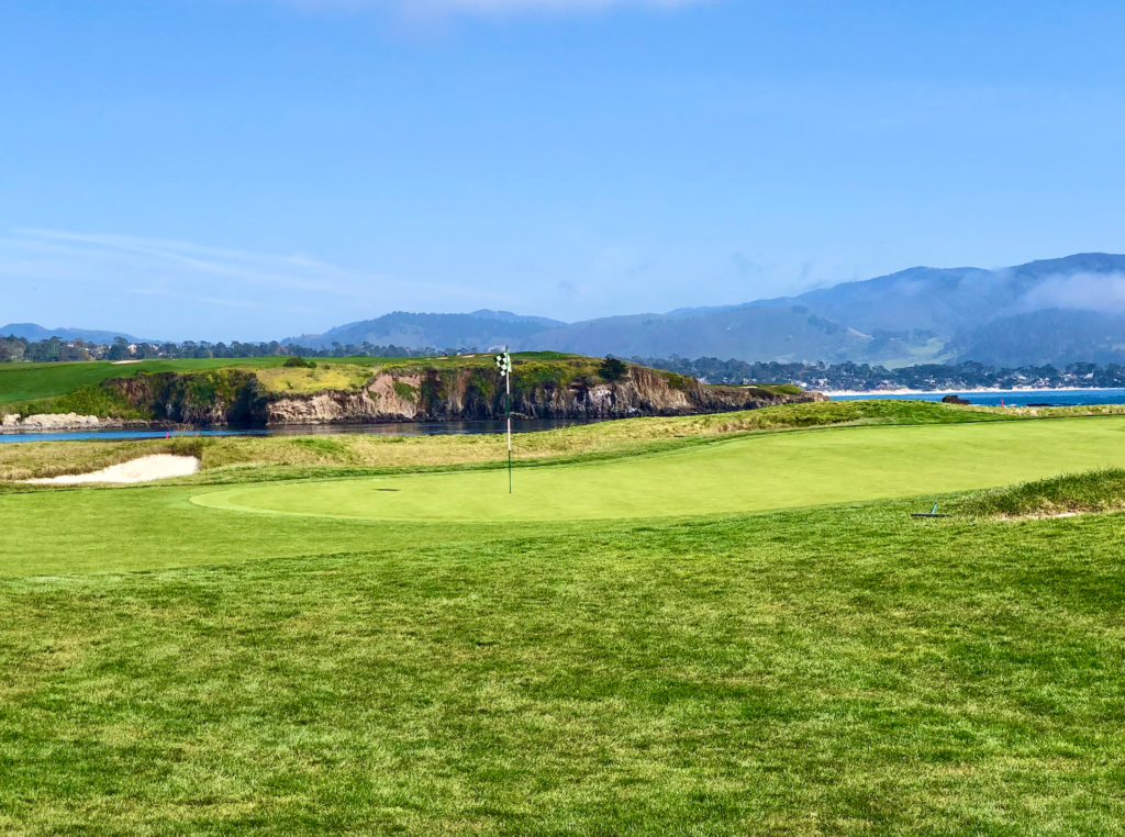 How to play at the Legendary Pebble Beach Golf Links?