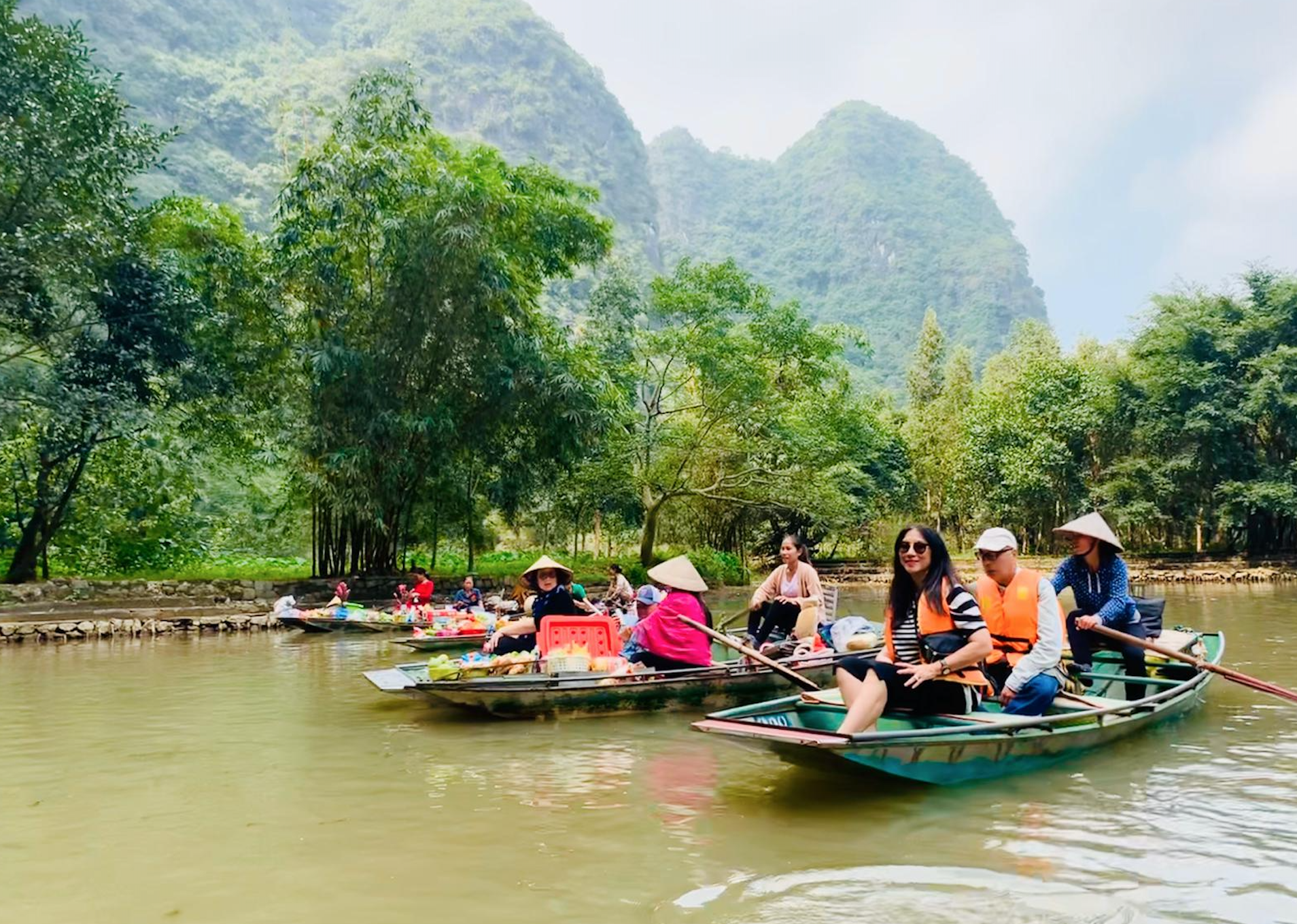 Why you must visit scenic Hoa Lu, the terrestrial Ha Long Bay 27